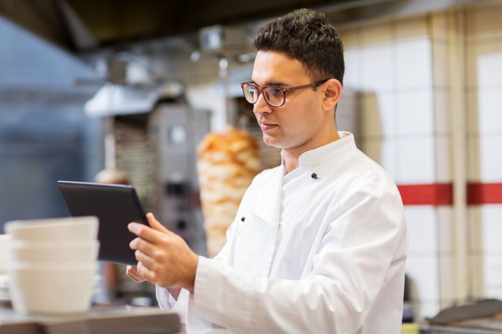 Restaurant Food Safety Software: How Restaurants Can Reduce Risk and Boost Efficiency